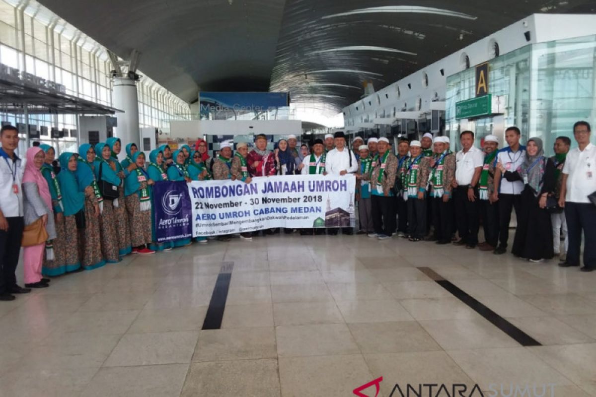 PDAM Tirtanadi berangkatkan 15 karyawan umrah ke Tanah Suci