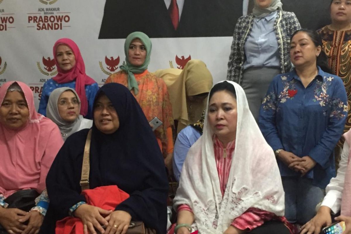 Titiek minta tim pemenangan sosialisasi visi misi Prabowo-Sandi