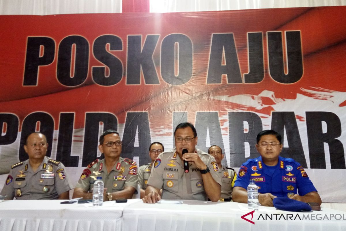 Polisi batasi gerak nelayan di perairan Karawang