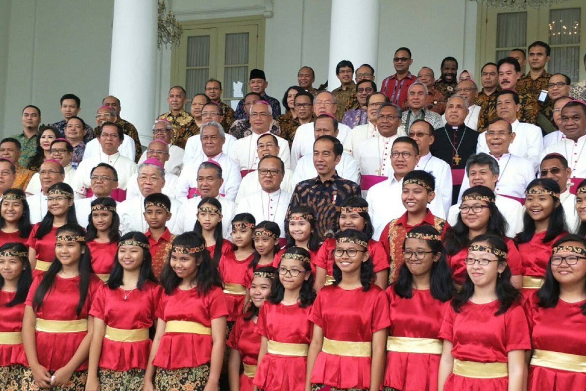 Presiden bersilaturahmi dengan pemenang Pesparani 2018