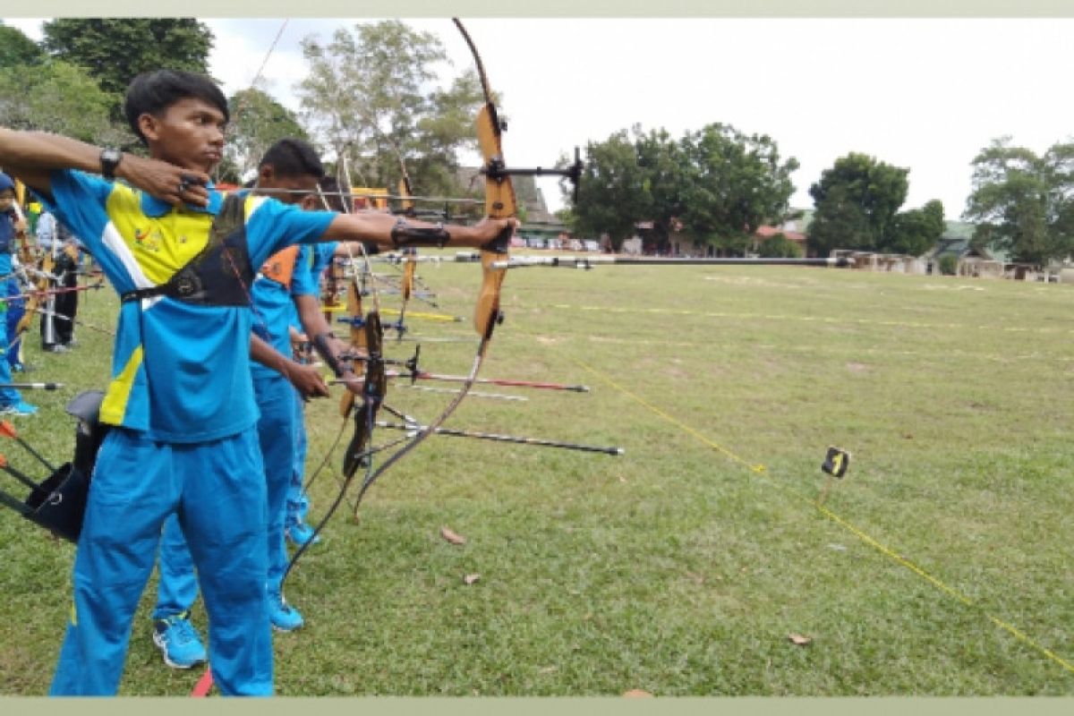 Dua atlet disabilitas siap bertanding pada cabang  panahan