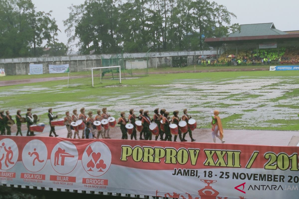 Hujan warnai pembukaan Porprov XXII/2018 Jambi