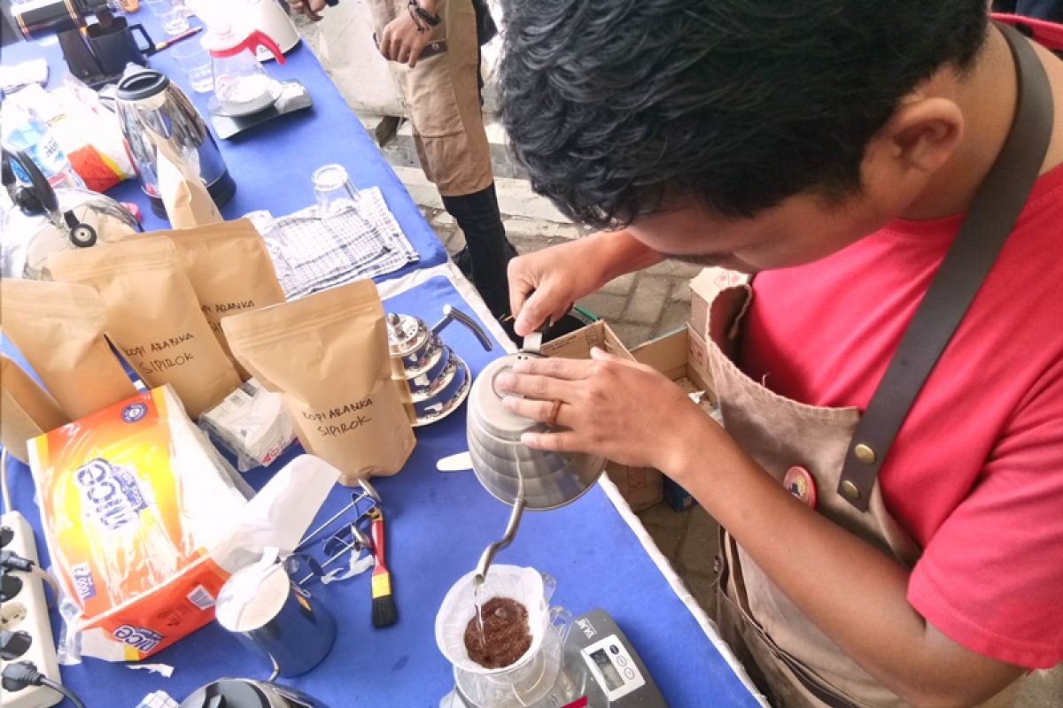 Barista Kopi Sipirok meriahkan HUT  Tapsel