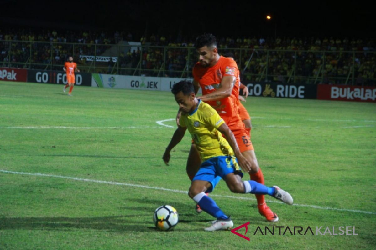 Samsul Arif bawa Barito taklukkan Borneo FC