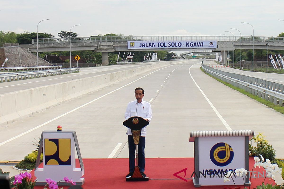 Presiden Jokowi resmikan tol Sragen-Ngawi