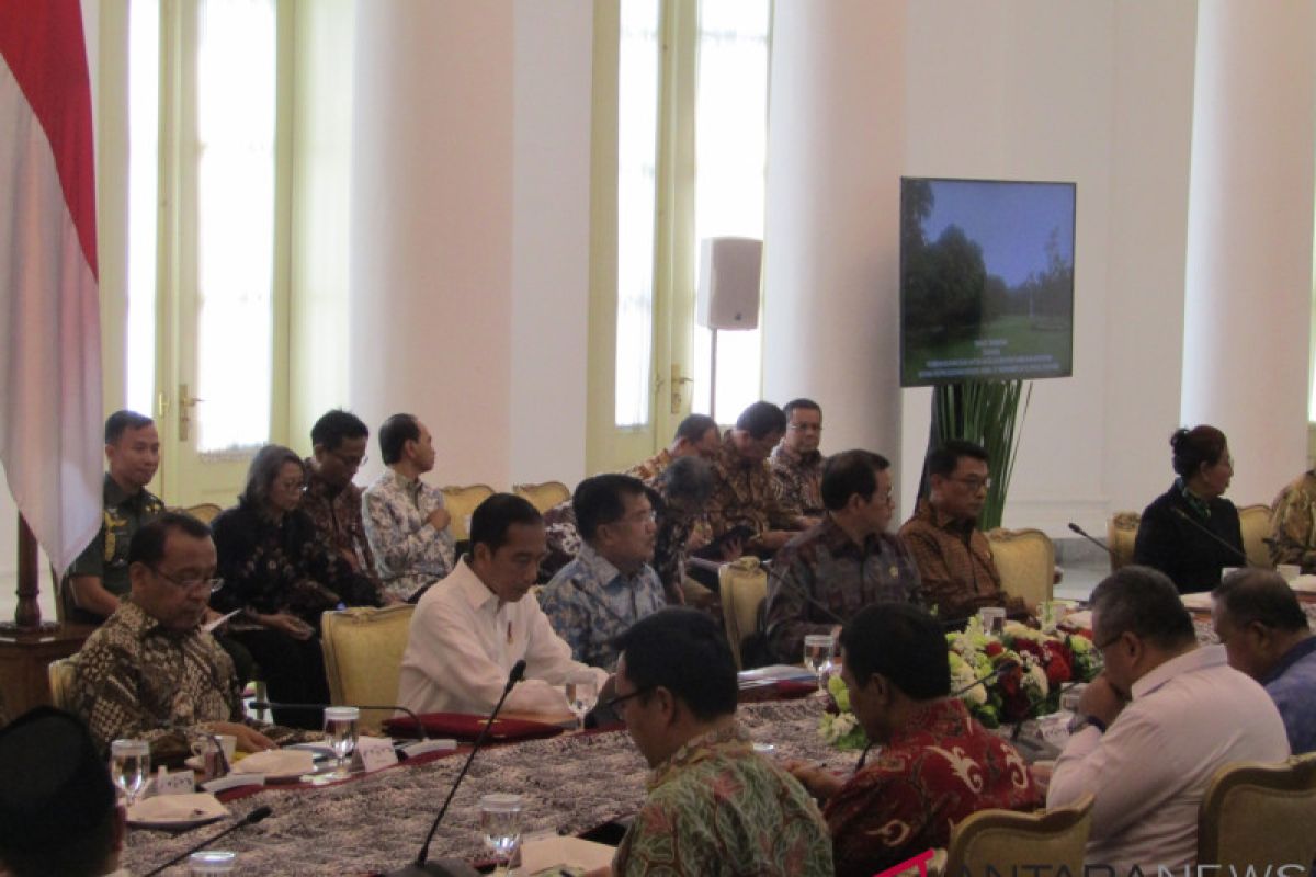 Presiden Jokowi minta terus dilakukan perbaikan bidang investasi