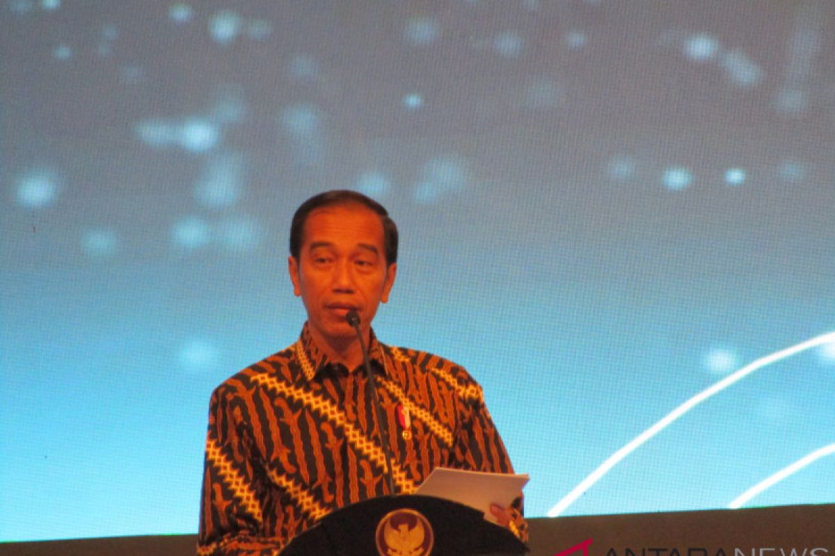 Jokowi sebut BI tunjukkan "taring" dalam menjaga rupiah