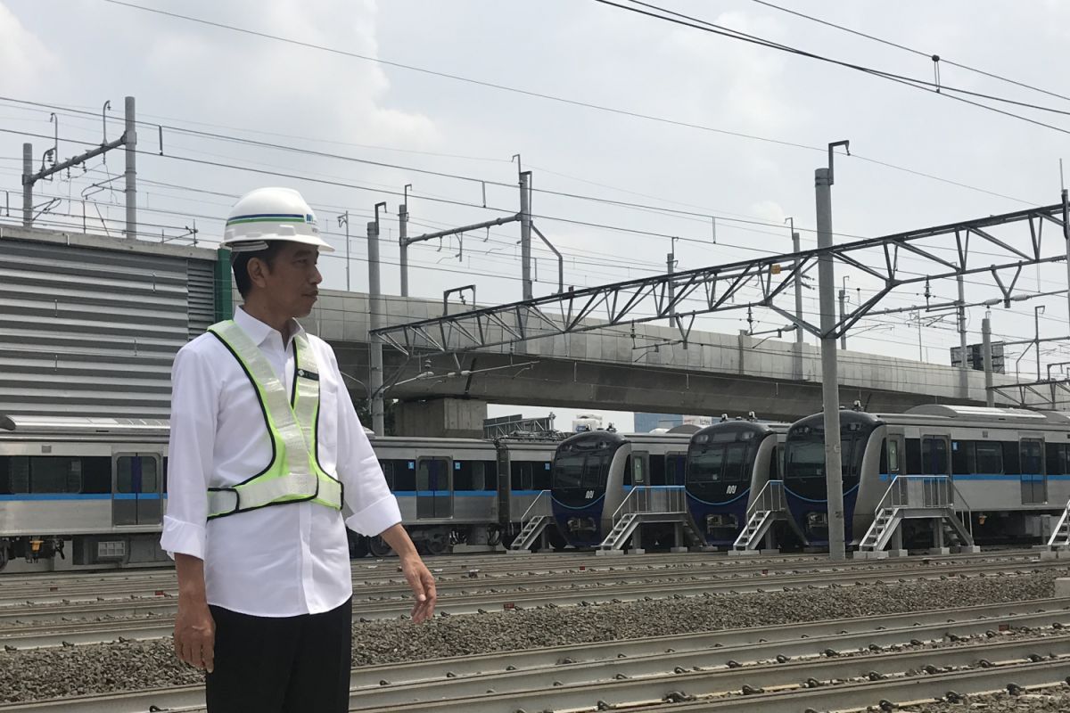 Presiden Jokowi berbagi pengalaman setelah naik MRT Jakarta