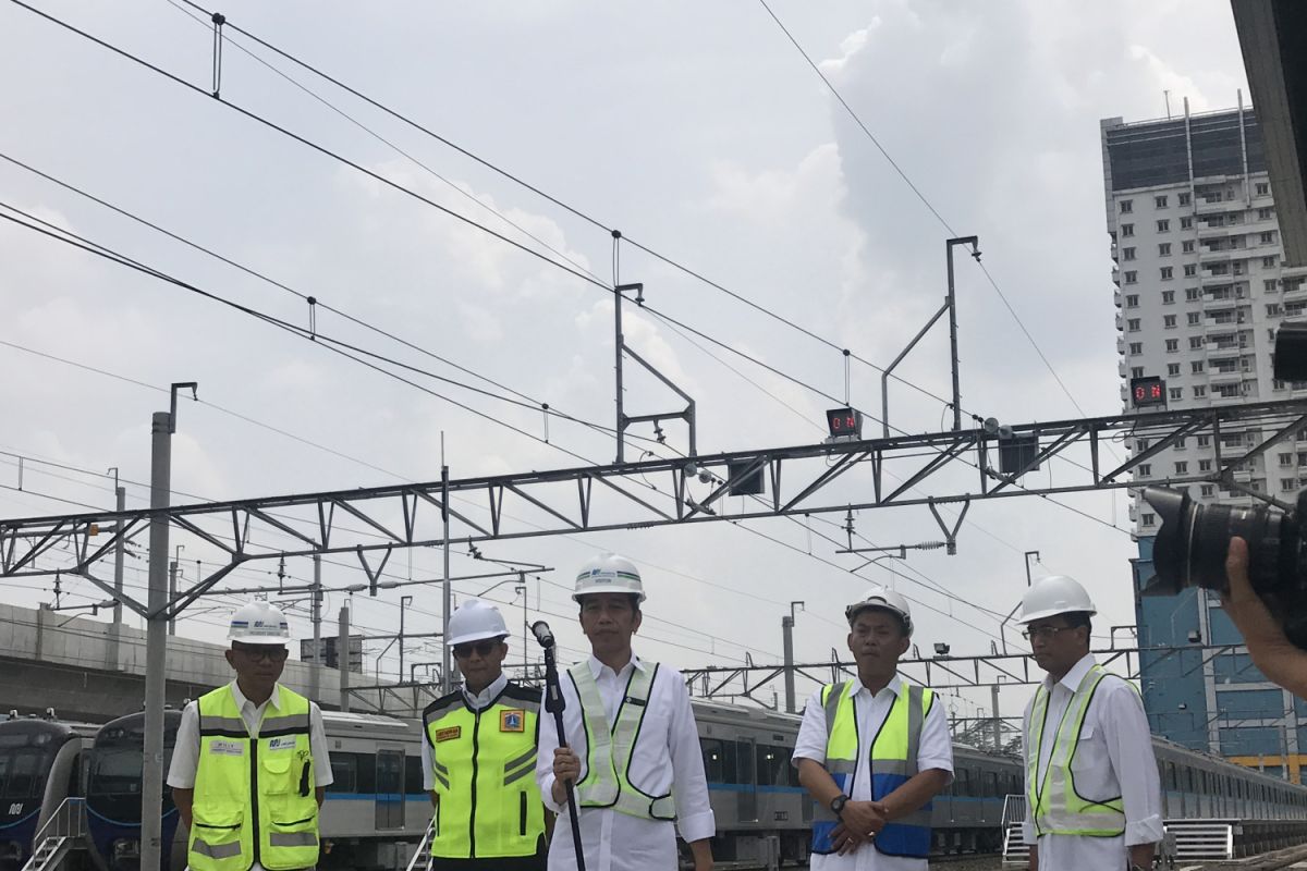 Jakarta`s elevated railsway to be operational in March 2019