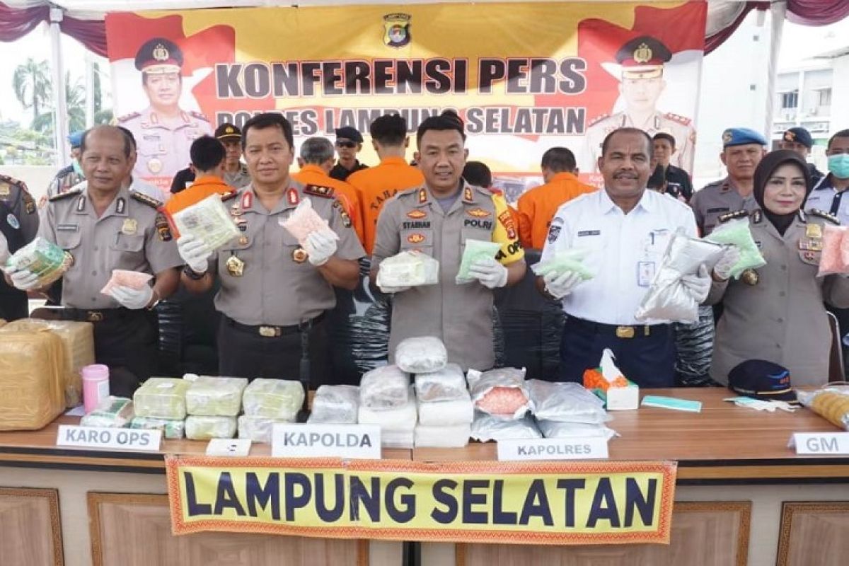 Pengiriman 43 kg narkotika digagalkan Polda Lampung