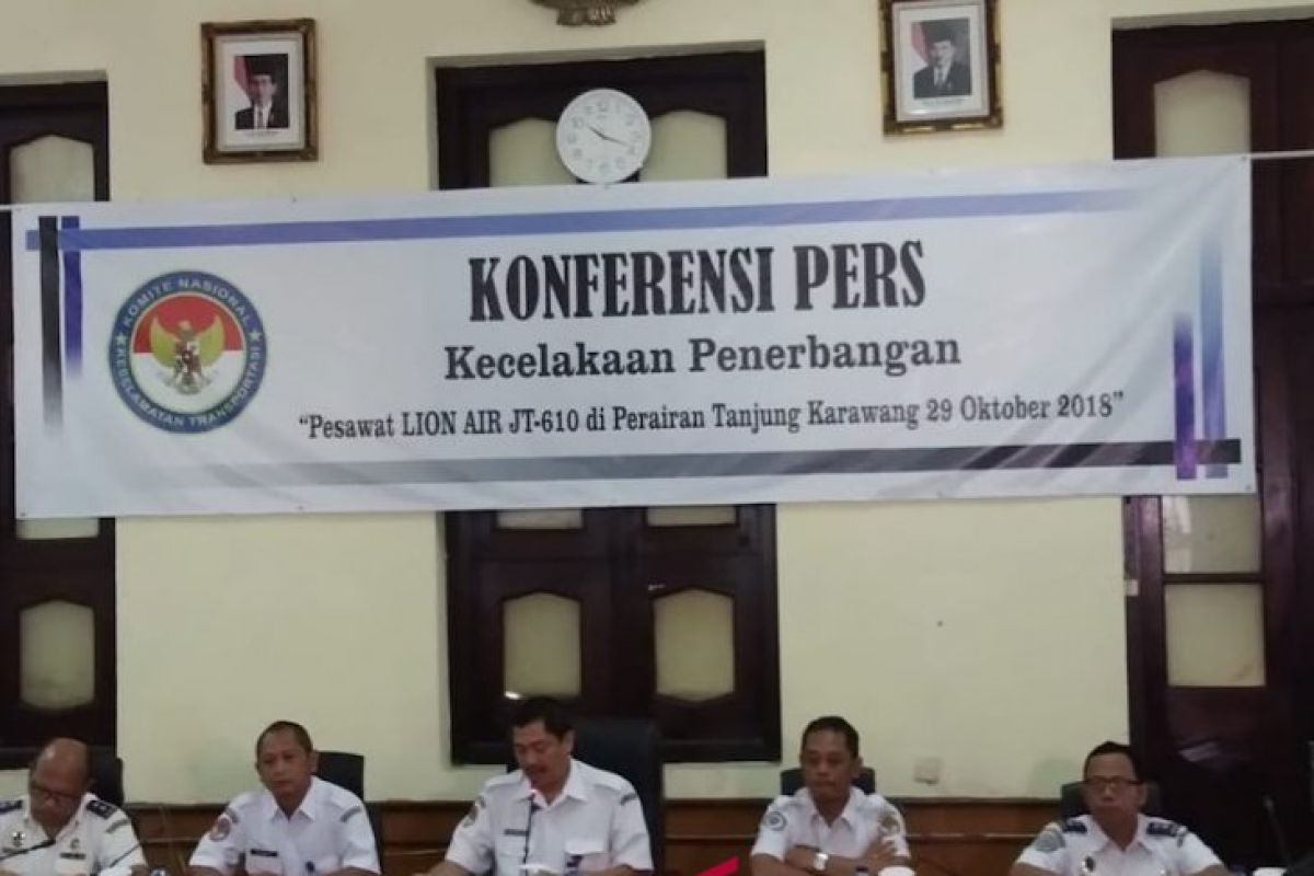 KNKT: Ada tarik-menarik kendali manual pilot dan sistem otomatis pesawat JT 610