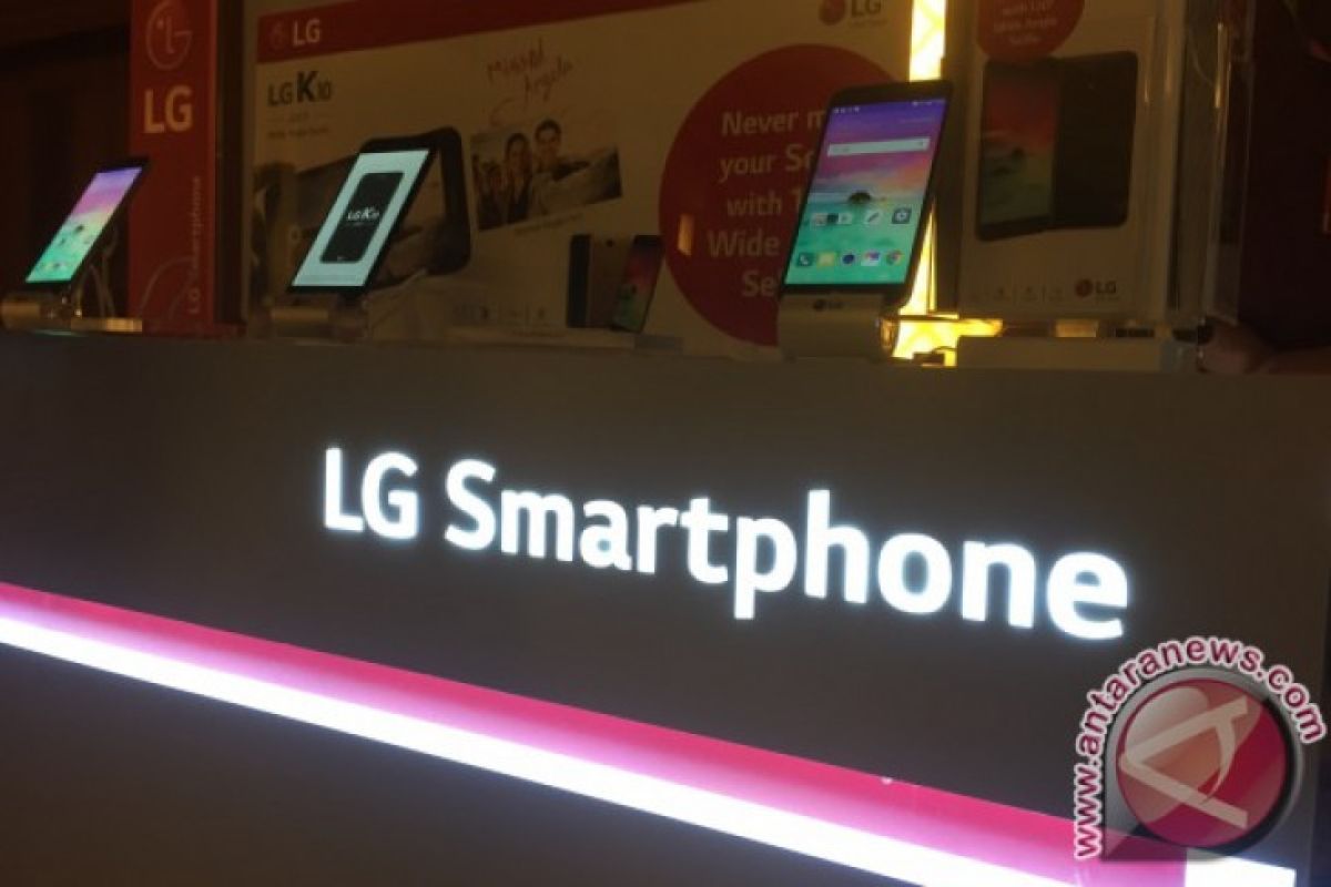 LG akan perkenalkan ponsel layar lipat di Las Vegas