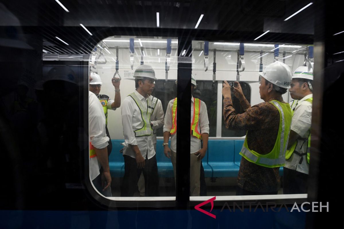 Jokowi coba MRT Bundaran HI - Lebak Bulus