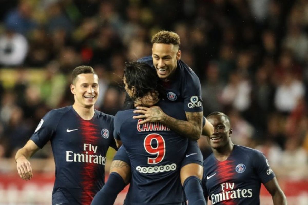 PSG lolos juara grup setelah menang besar di markas Red Star