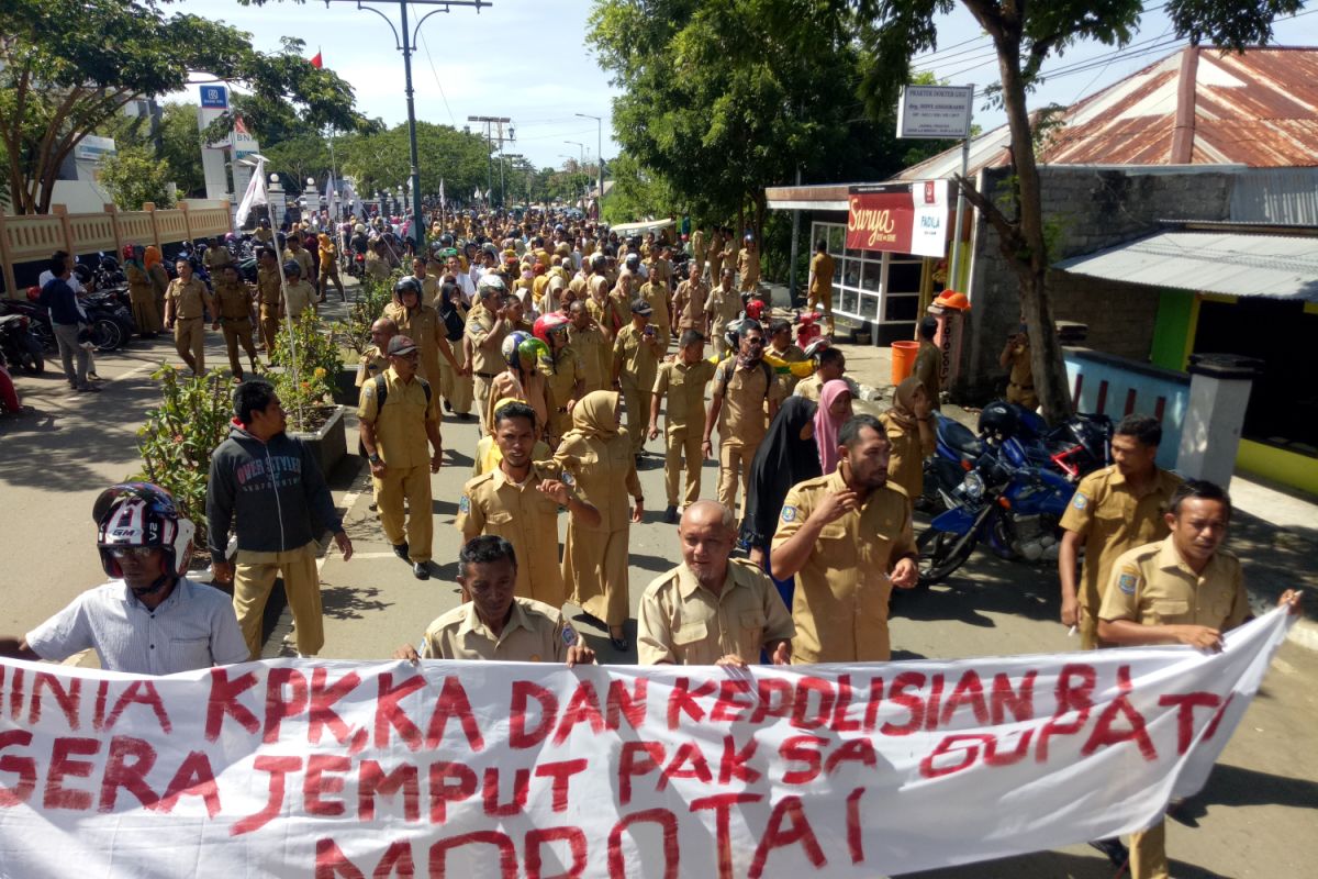 DPRD Morotai jadwalkan panggil Bupati Benny Laos