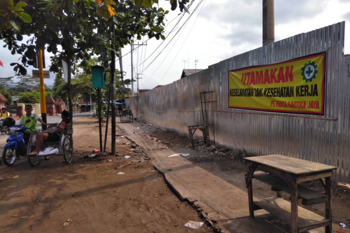 Pembangunan Pasar Gandusari Trenggalek Diragukan Rampung Akhir 2018