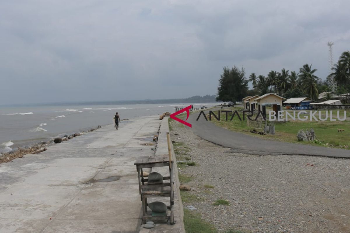 Pemerintah pasang internet gratis di Pantai Pasar Bawah