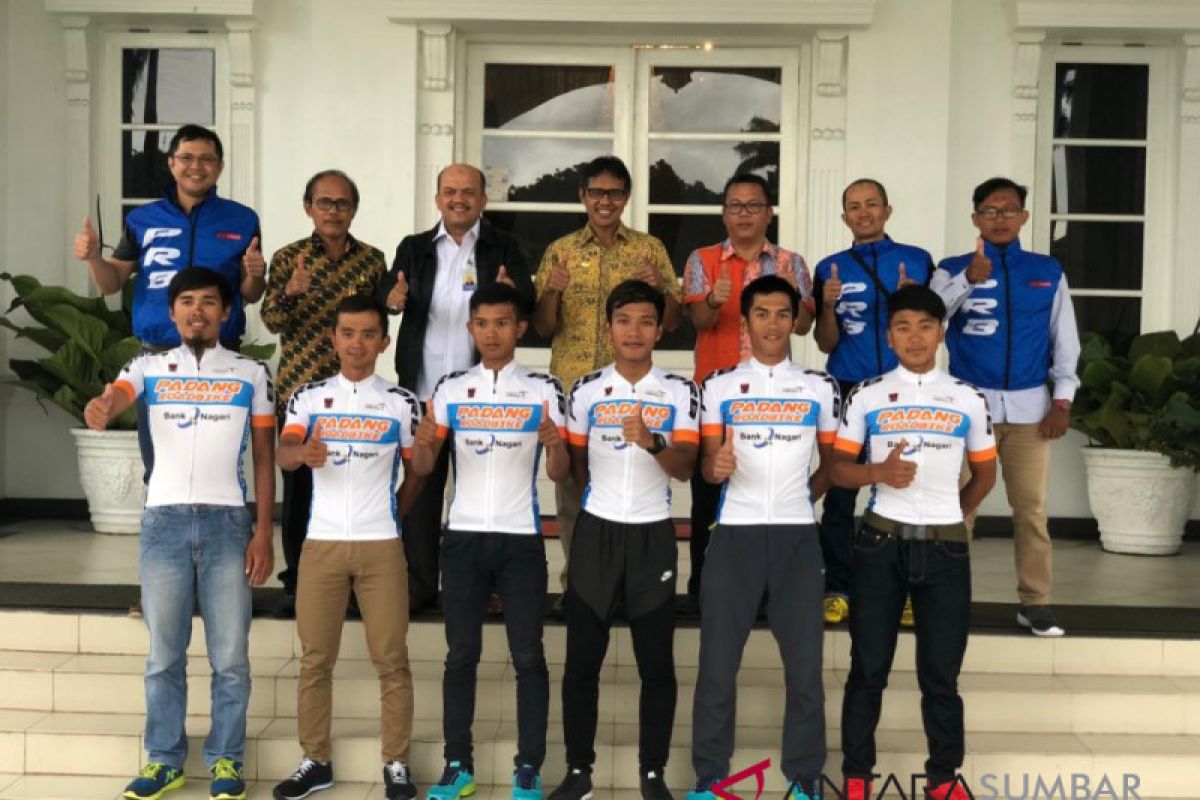 Tim Padang Road Bike (PRB) ramaikan persaingan pebalap Nasional dalam balap sepeda internasional berbalut pariwisata TdS 2018
