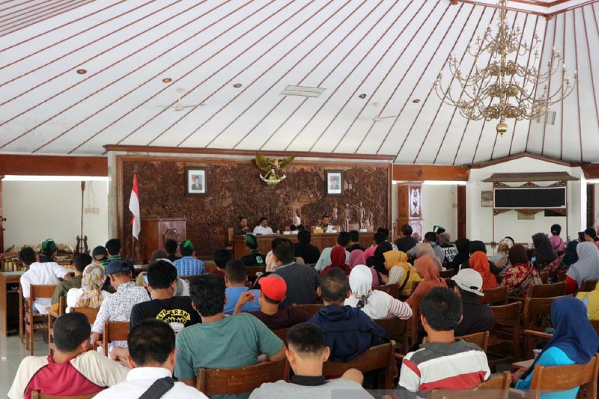 Pemkab Bojonegoro Tetap akan Tertibkan Pedagang Pasar (Video)