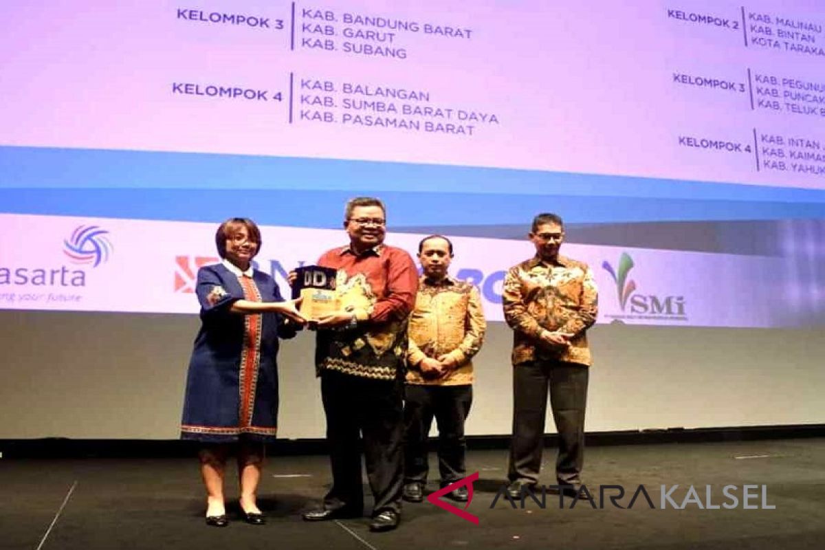 Kabupaten Balangan terima penghargaan indeks kelola 2018