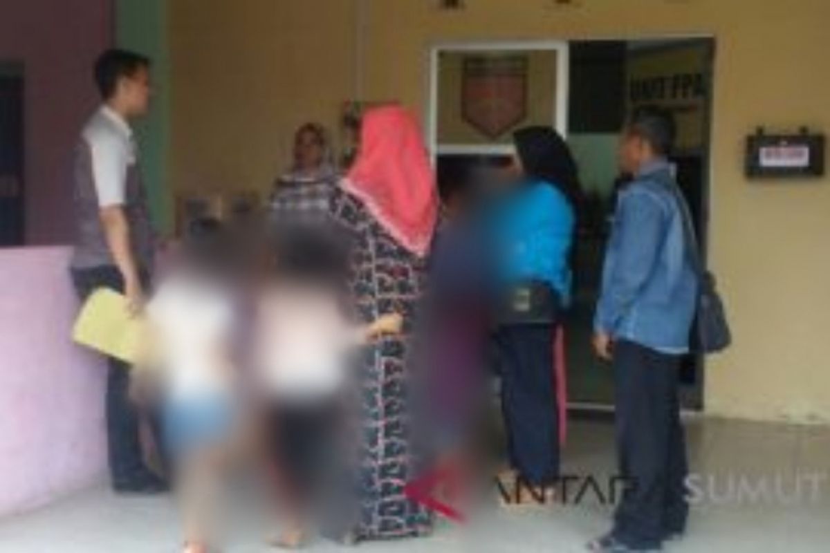 Orang tua  bocah korban pencabulan lapor ke polisi