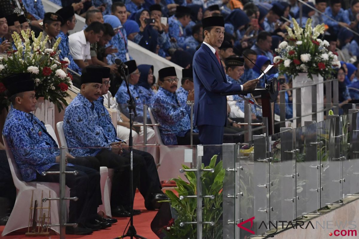 President to focus on developing human resources in 2019