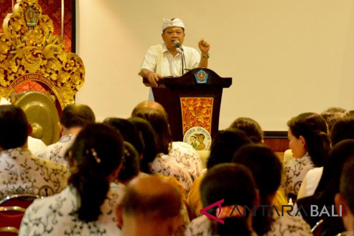 Pemkot Denpasar seminarkan peran guru sambut era Revolusi 4.0