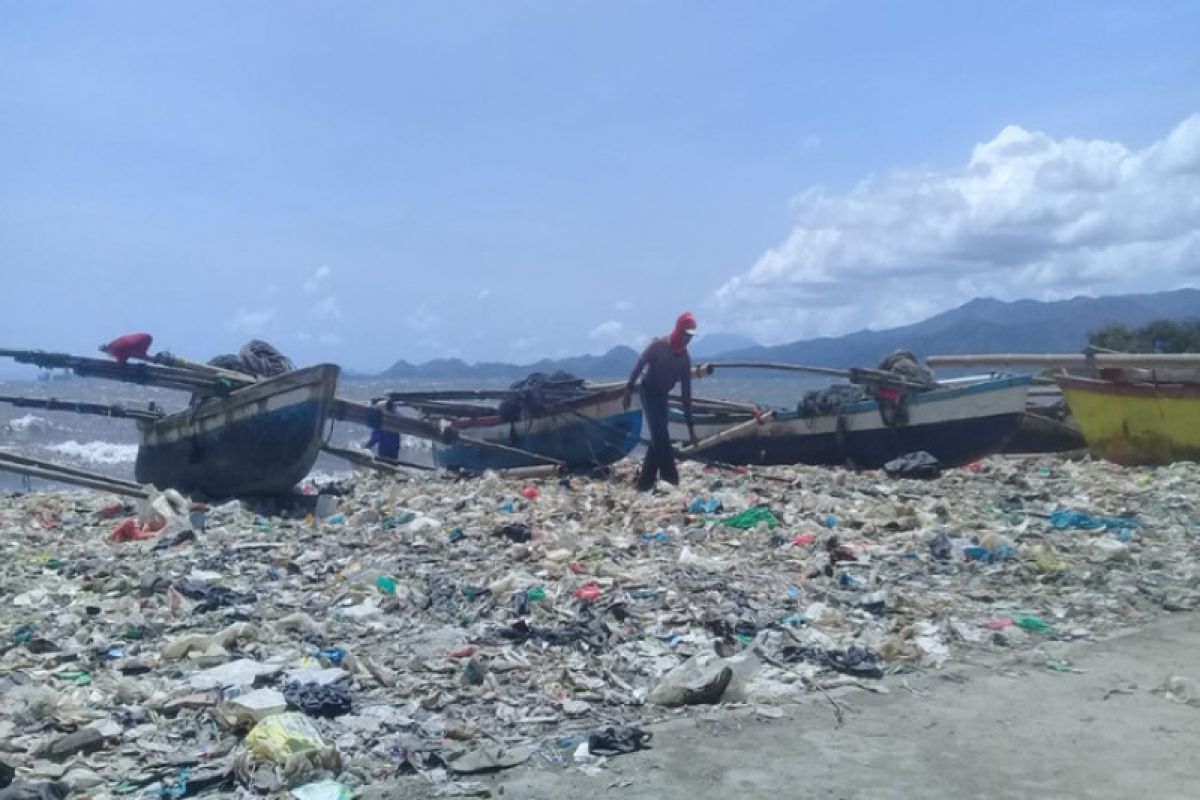 Pantai Sukaraja, Kampung Nelayan payang