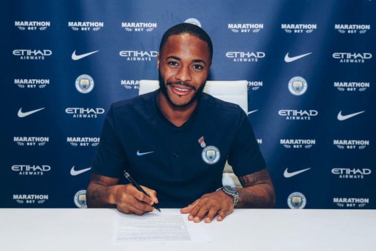 Raheem Sterling teken perpanjangan kontrak dengan City