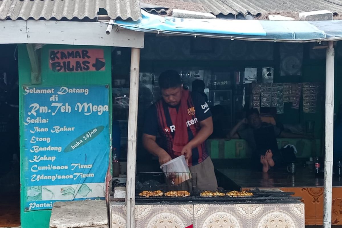 Pantai Tanjung Pakis mendadak terkenal