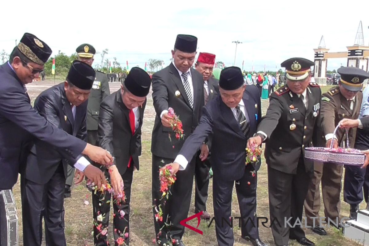 Bupati Sukamara: Tanamkan semangat juang bagi generasi muda