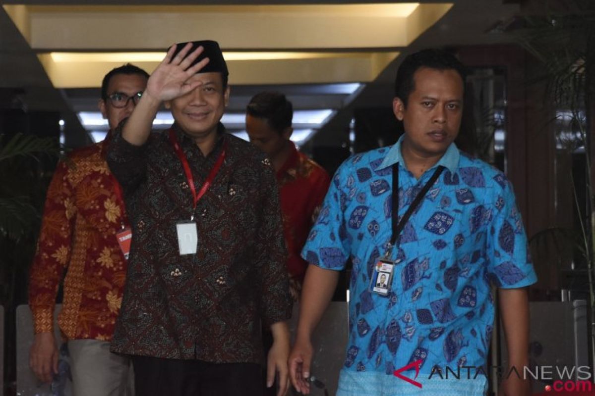 KPK resmi tahan Wakil Ketua DPR Taufik Kurniawan