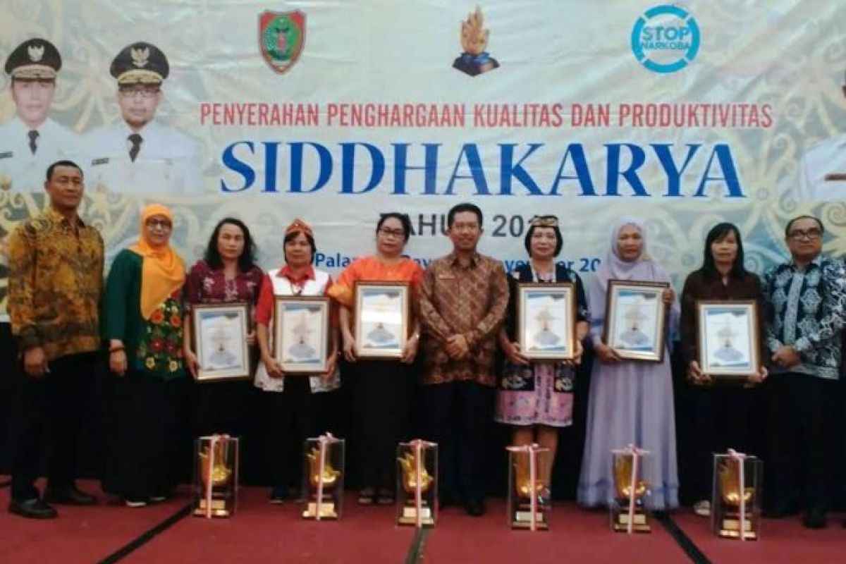 Empat UKM Palangka Raya raih penghargan Siddhakarya