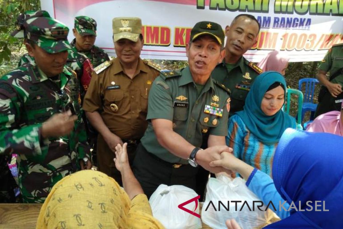 Satgas TMMD Kodim 1003 Kandangan gelar pasar murah