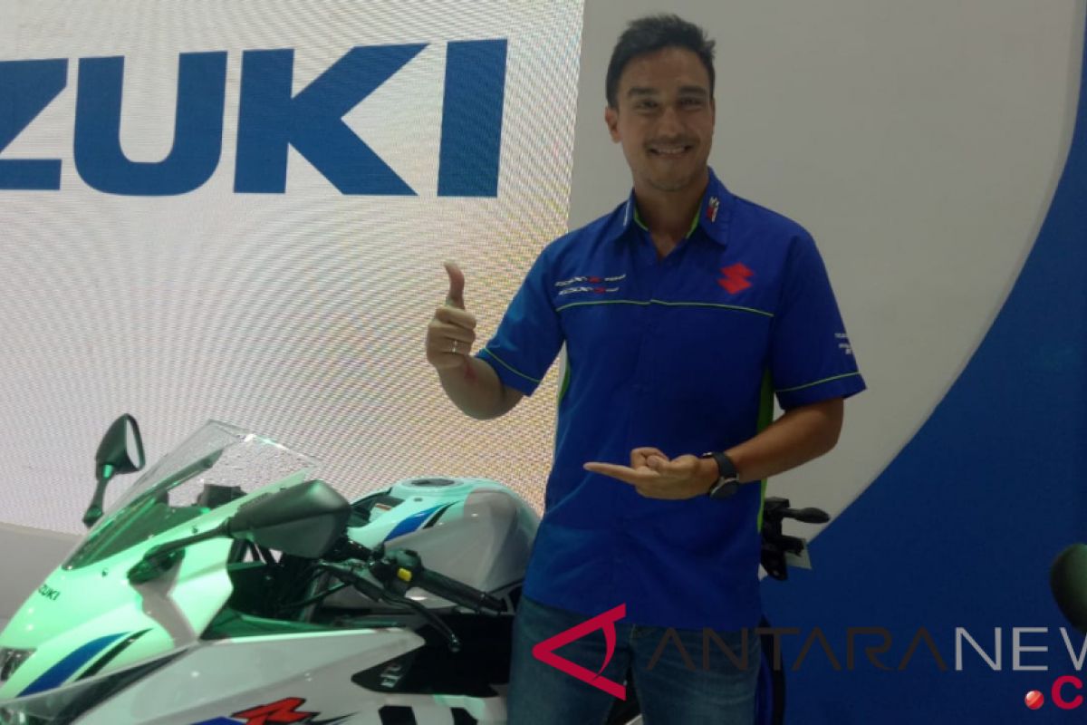 Gemar bermotor, Hamish Daud sempat punya Suzuki TS dan Crystal