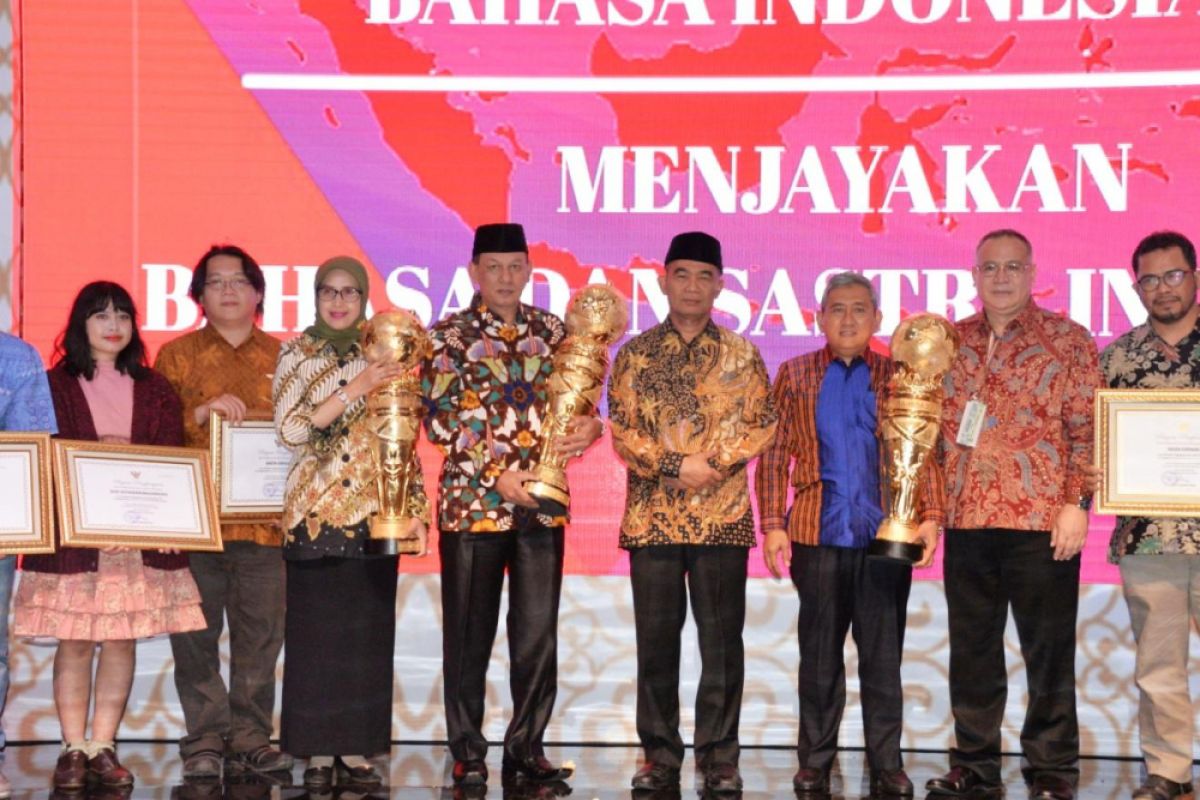 Produk hukum berbahasa baik dukung Jambi raih Adibahasa 2018