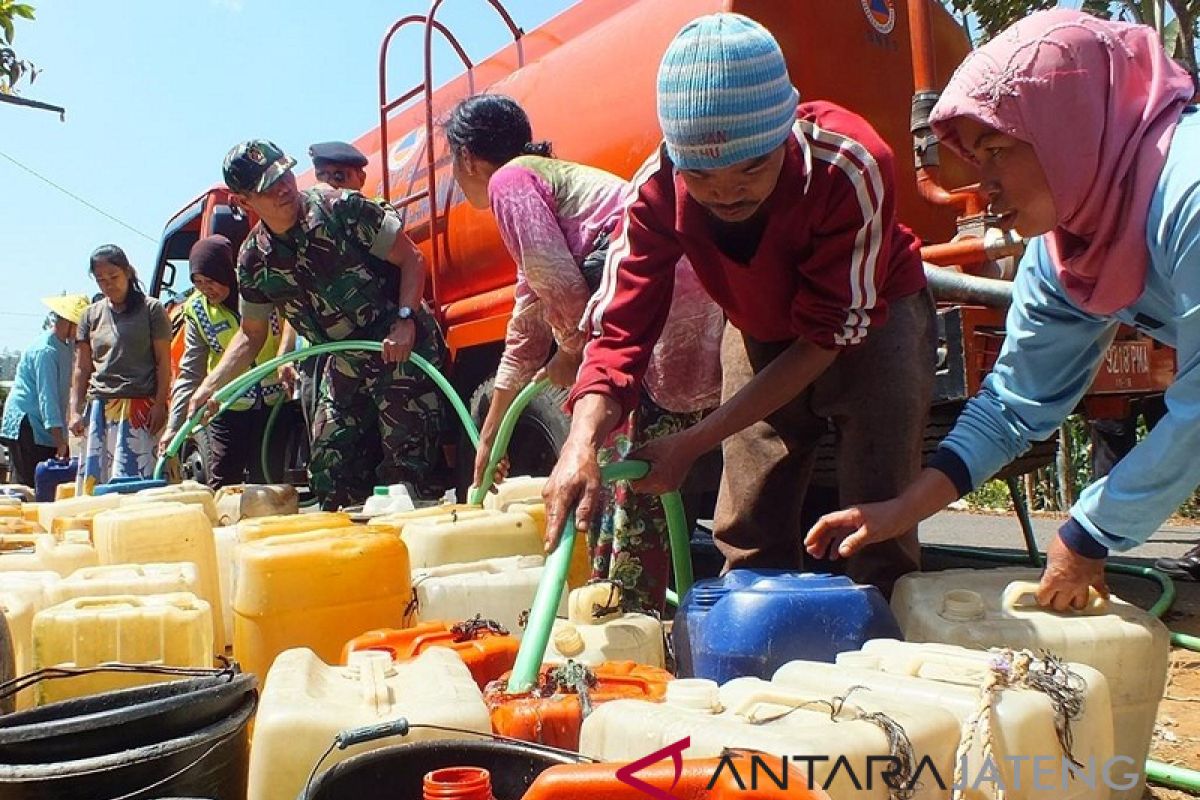 Musim hujan, BPBD Temanggung distribusikan air bersih ke empat desa