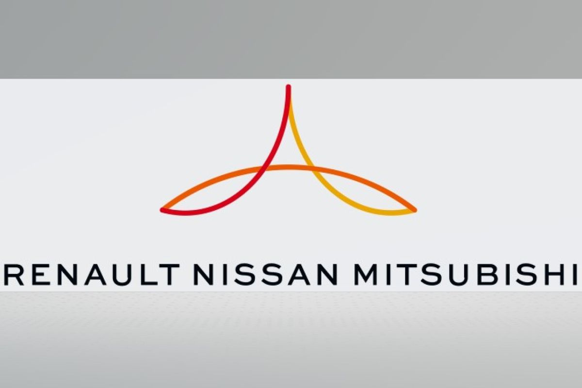 CEO Nissan: Aliansi Renault 'tidak dalam bahaya'