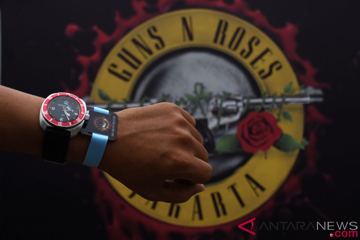 Calo jual tiket konser Guns N Roses lebih murah