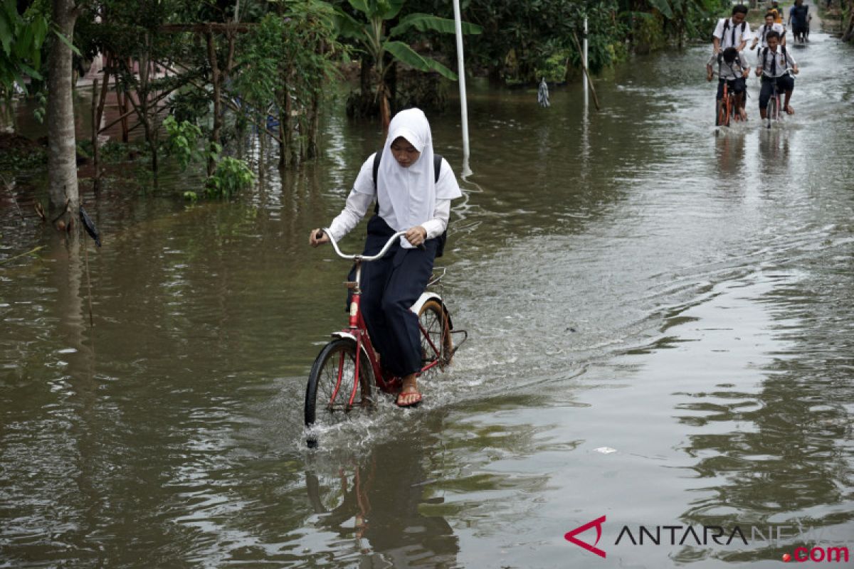 Jawa Tengah bagian selatan masih hadapi potensi hujan lebat