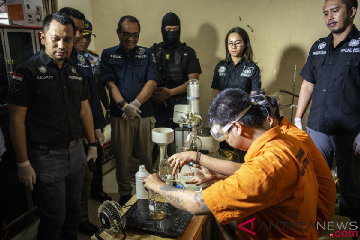 Police unveil 15 drug cases in n Sumatra