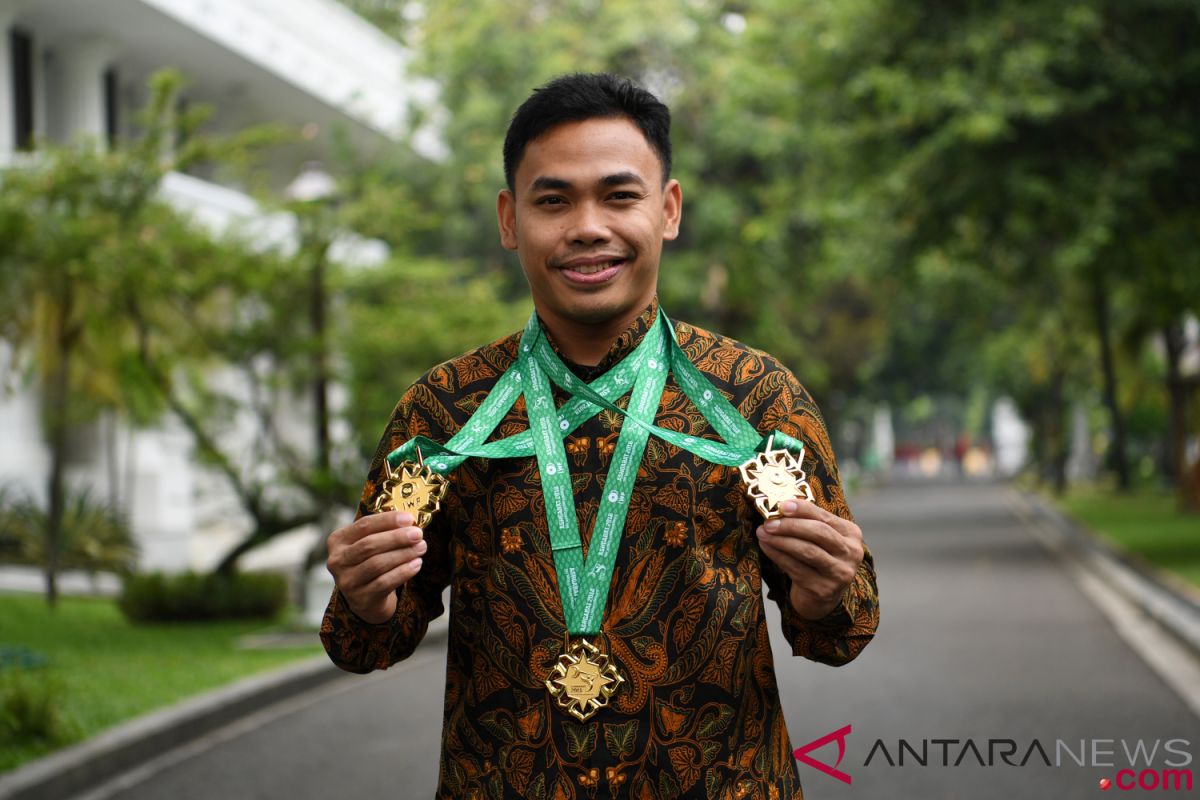 Weightlifting - Indonesia`s Eko wins gold from world championships 2019