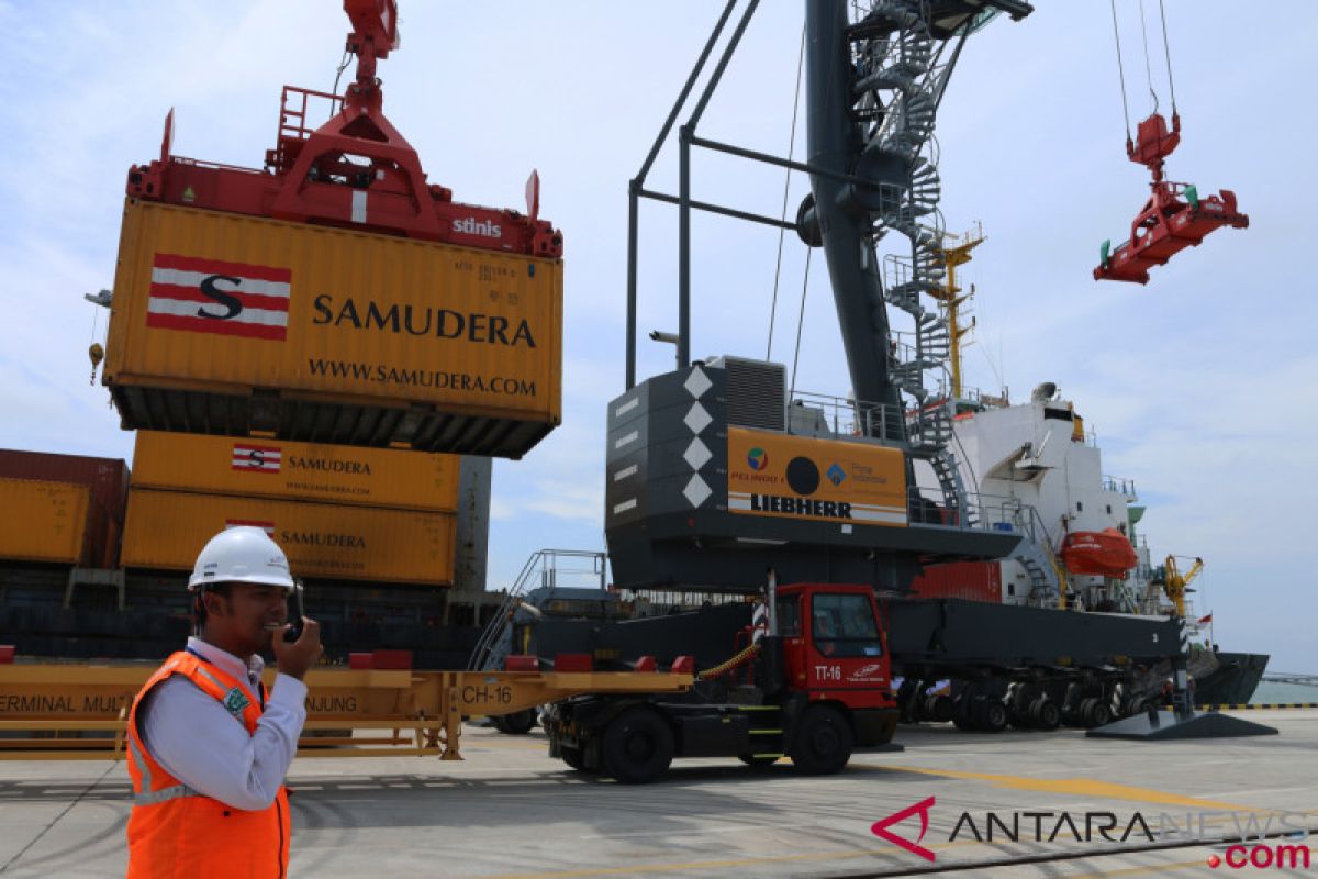 Ekspor melalui Kuala Tanjung ditargetkan mencapai 1.000 TEUS