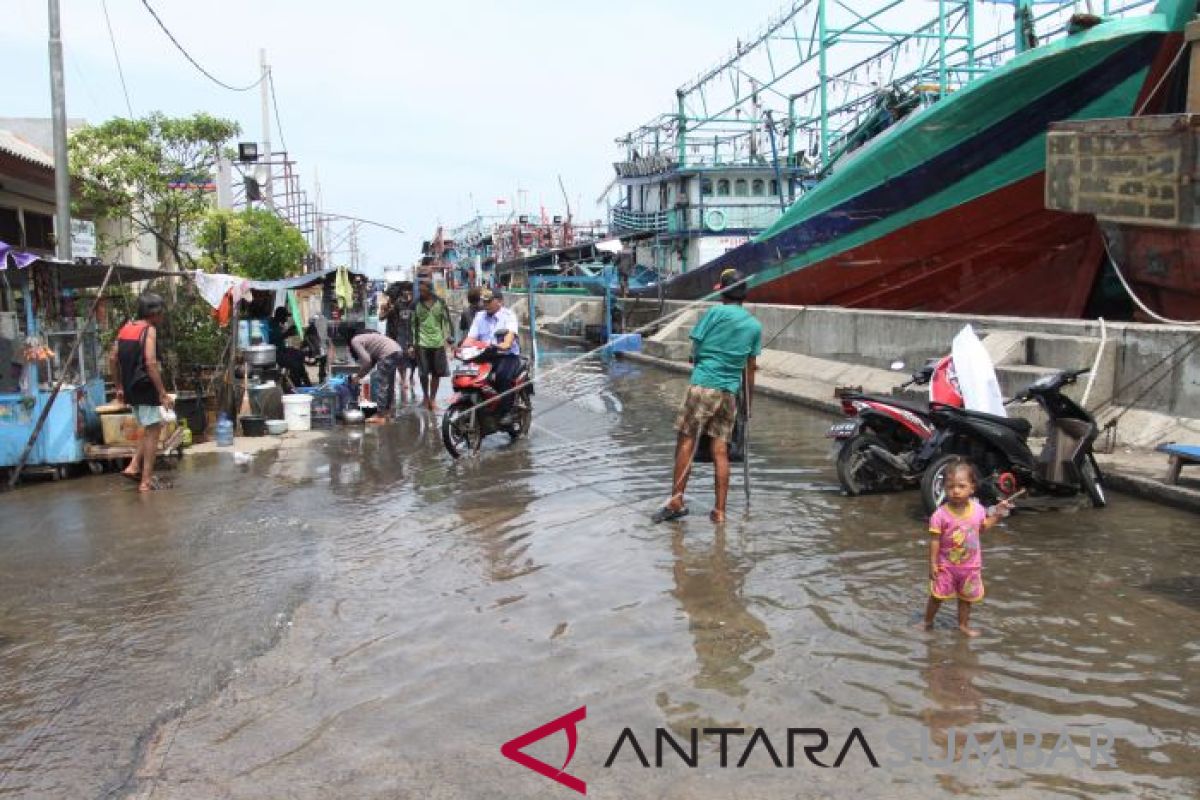 Pos Pintu Air Angke siaga 1, BPBD DKI minta warga waspada banjir
