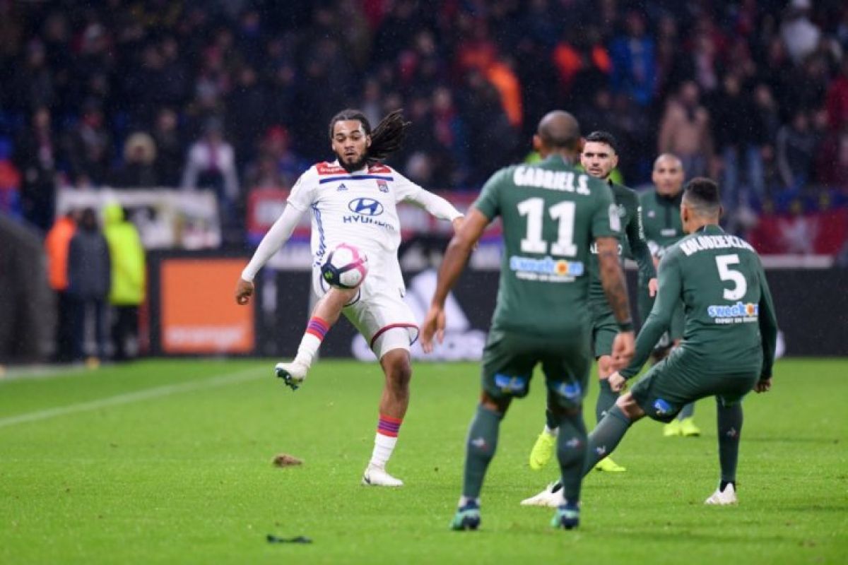 Kalahkan St Etienne, Lyon ke peringkat kedua klasemen