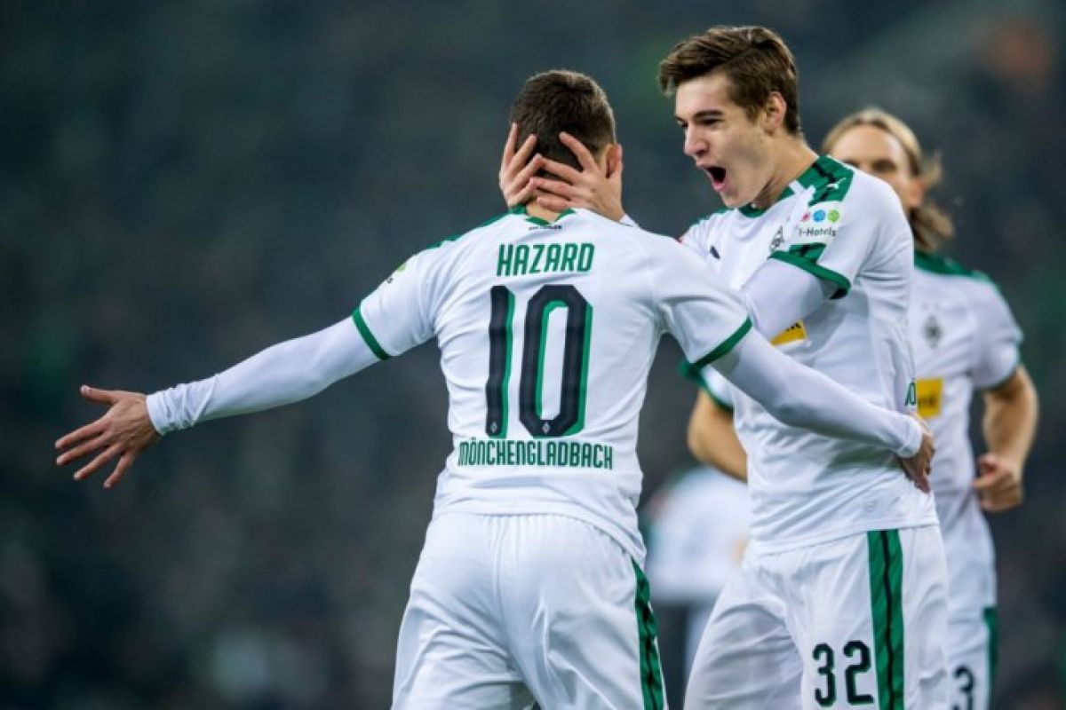 Gladbach gulung Hannover 4-1