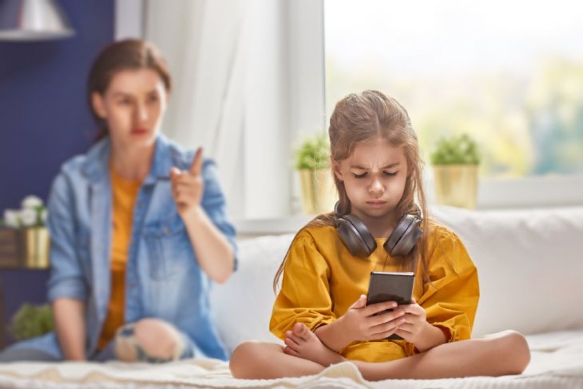 KPAI: Orang tua harus atasi kecanduan gadget