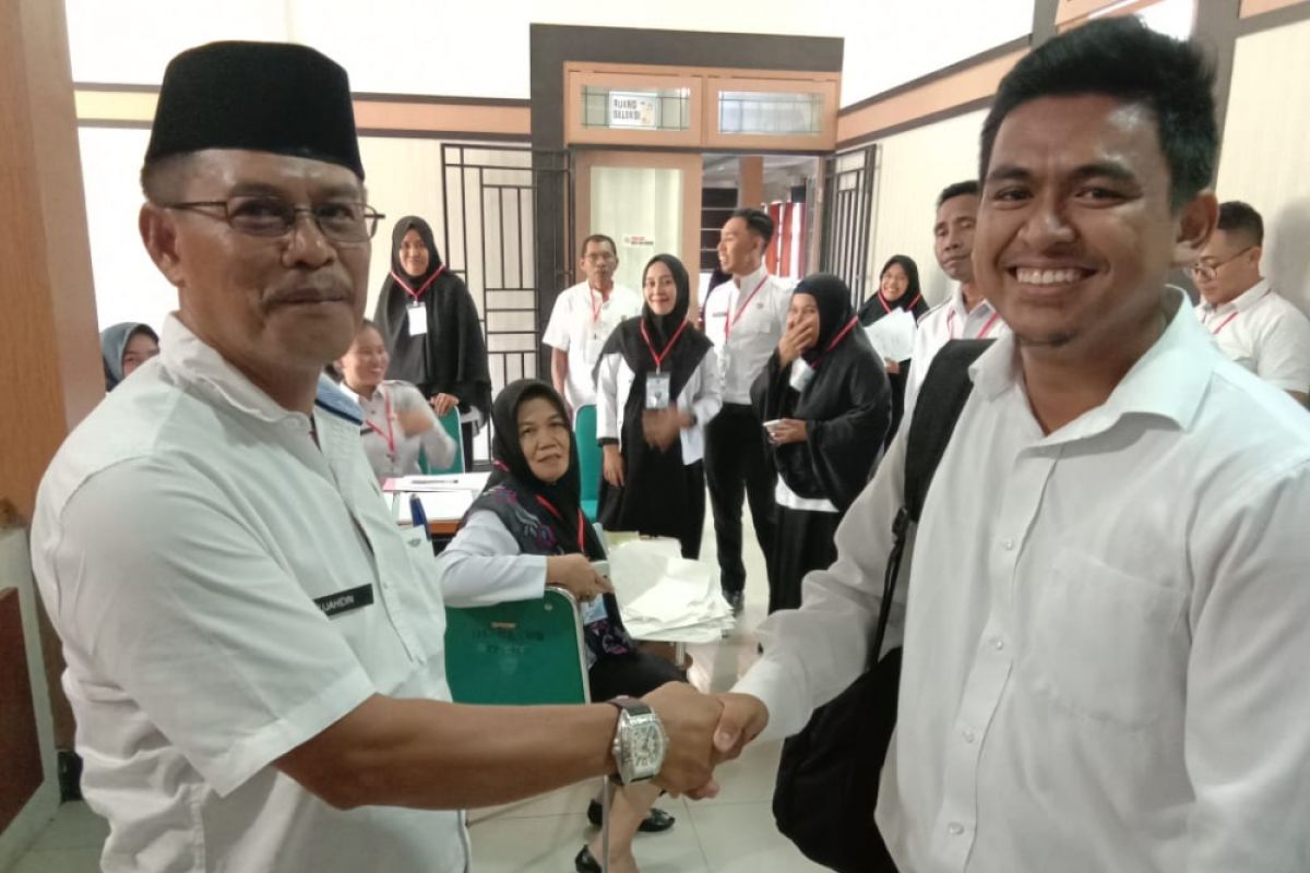 Hanya tiga orang lolos tes CPNS sesi pertama