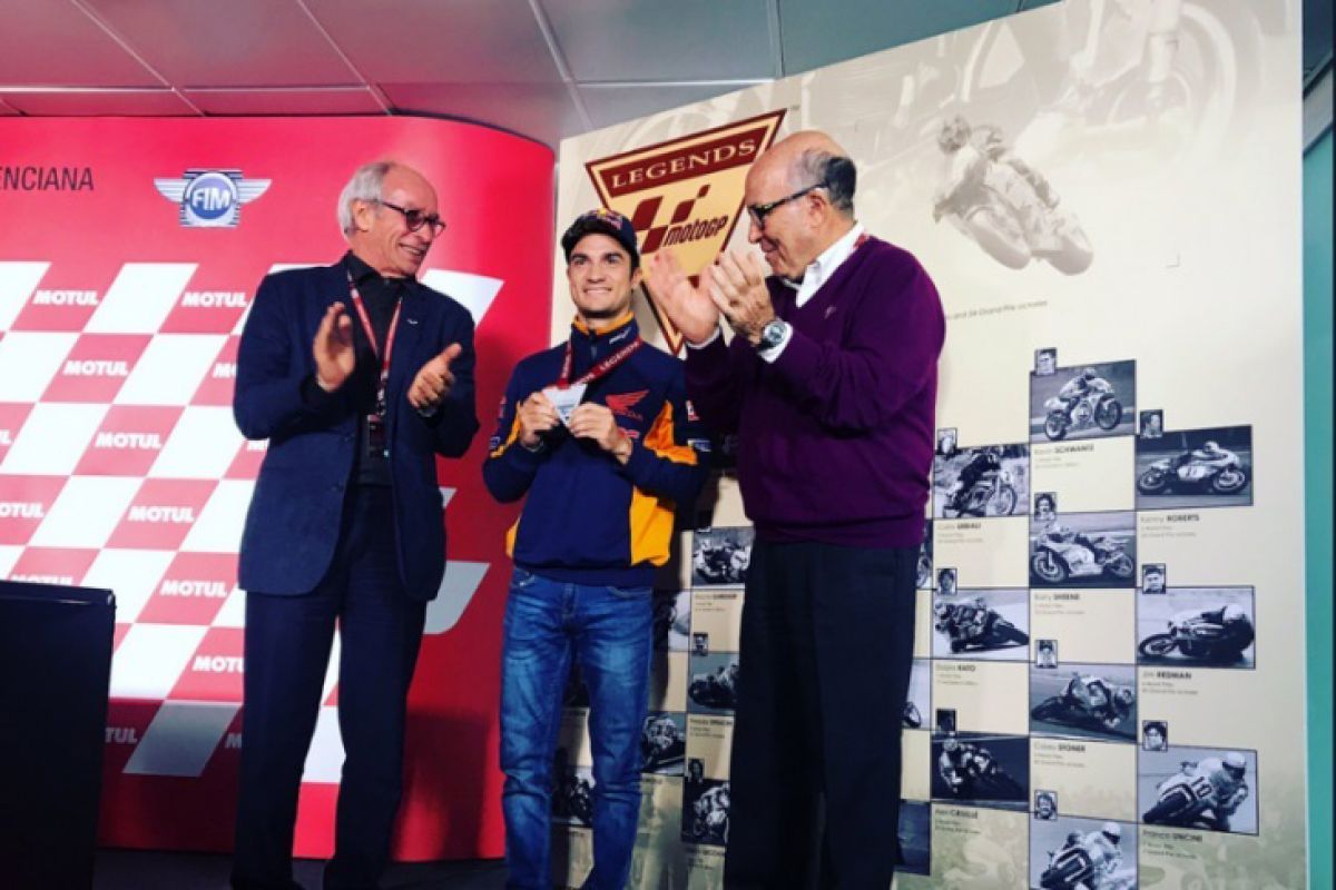 Dani Pedrosa mendapat gelar legenda MotoGP