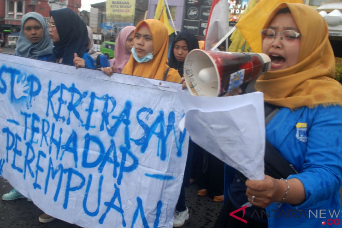 Kasus kekerasan perempuan di Maluku meningkat